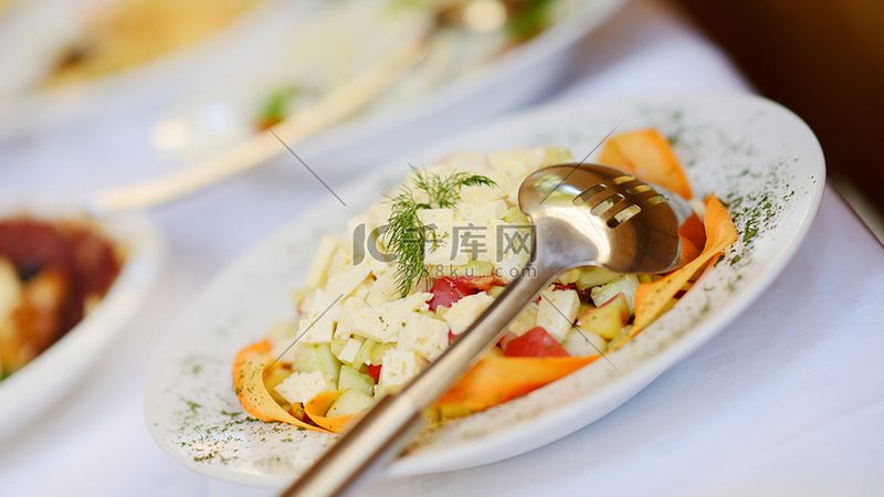 火锅底料代加工：样品提供背后的工艺与标准